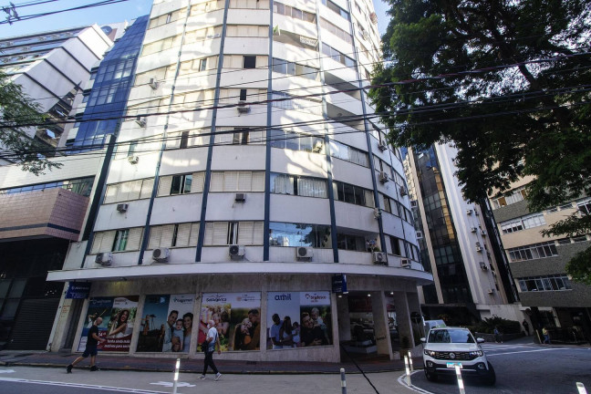 Imagem Apartamento com 3 Quartos à Venda, 105 m² em Centro - Florianópolis Imagem Apartamento com 3 Quartos à Venda, 105 m² em Centro - Florianópolis