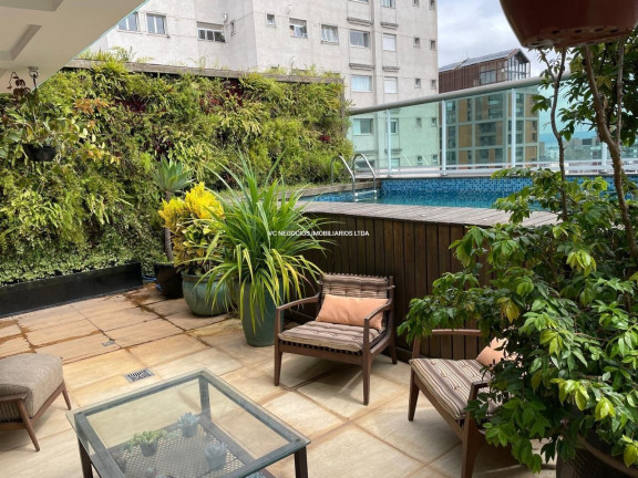 Cobertura com 3 Quartos à Venda ou Locação, 454 m² em Sumaré - São Paulo