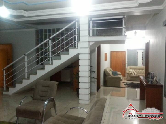 Imagem Casa com 4 Quartos à Venda, 309 m² em Loteamento Villa Branca - Jacareí