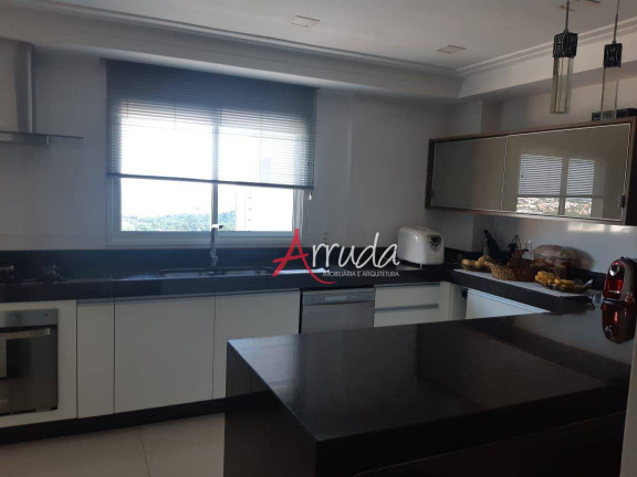 Imagem Imóvel com 3 Quartos à Venda, 220 m² em Centro - Cascavel Imagem Imóvel com 3 Quartos à Venda, 220 m² em Centro - Cascavel