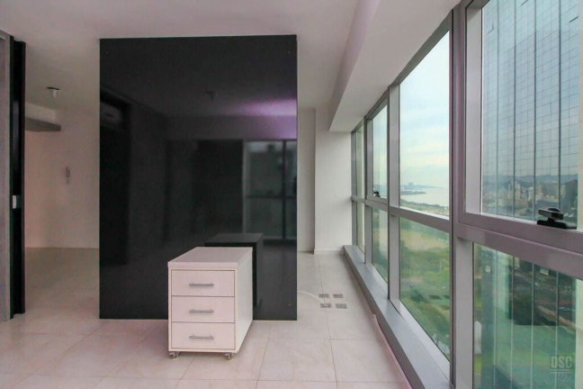 Imagem Imóvel com 1 Quarto à Venda, 46 m² em Praia De Belas - Porto Alegre Imagem Imóvel com 1 Quarto à Venda, 46 m² em Praia De Belas - Porto Alegre