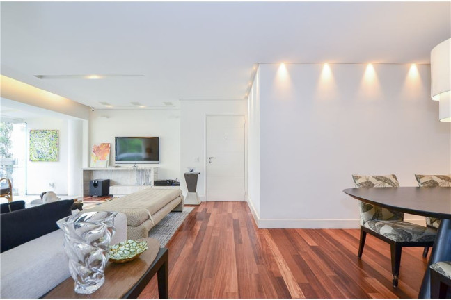 Imagem Imóvel com 3 Quartos à Venda, 270 m² em Vila Andrade - São Paulo Imagem Imóvel com 3 Quartos à Venda, 270 m² em Vila Andrade - São Paulo