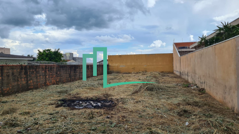 Imagem Terreno à Venda, 300 m² em Pq Universitário - Franca Imagem Terreno à Venda, 300 m² em Pq Universitário - Franca