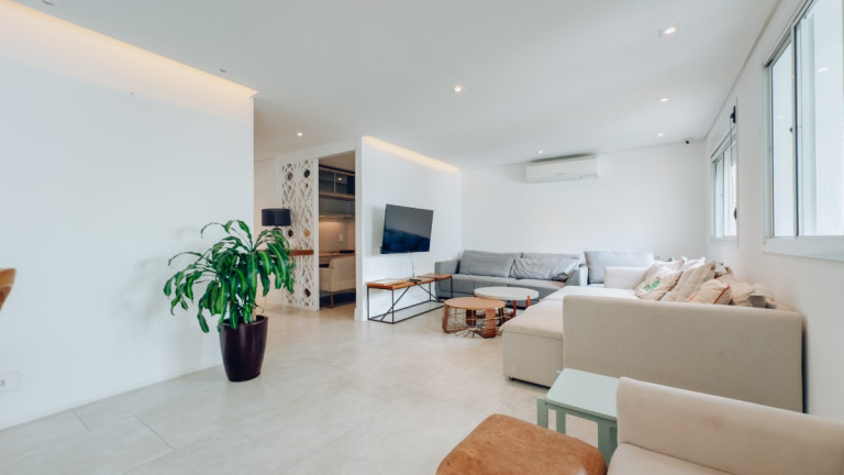Imagem Apartamento com 3 Quartos à Venda, 143 m² em Moema - São Paulo