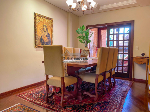Imagem Apartamento com 5 Quartos à Venda, 226 m² em Capivari - Campos Do Jordão Imagem Apartamento com 5 Quartos à Venda, 226 m² em Capivari - Campos Do Jordão