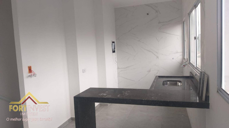 Imagem Imóvel com 2 Quartos à Venda, 42 m² em Maracanã - Praia Grande Imagem Imóvel com 2 Quartos à Venda, 42 m² em Maracanã - Praia Grande