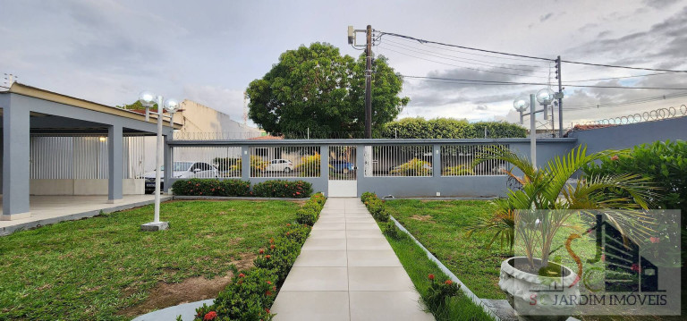 Imagem Casa com 4 Quartos à Venda, 283 m² em Adrianópolis - Manaus