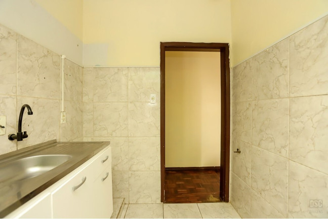 Imagem Imóvel com 1 Quarto à Venda, em Santo Antonio - Porto Alegre Imagem Imóvel com 1 Quarto à Venda, em Santo Antonio - Porto Alegre