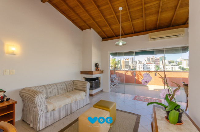 Imagem Imóvel com 2 Quartos à Venda, 151 m² em Petrópolis - Porto Alegre