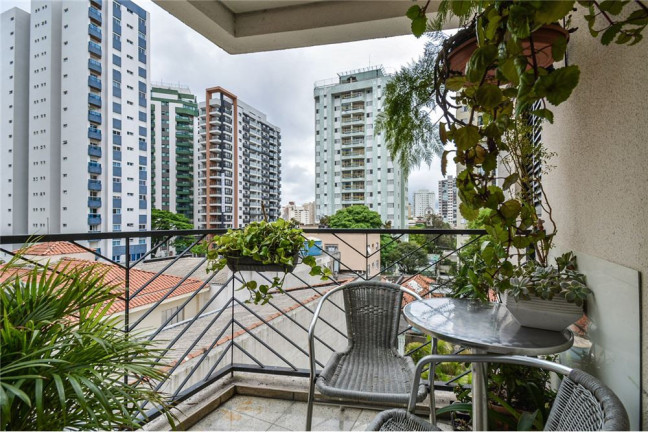 Imagem Imóvel com 3 Quartos à Venda, em Vila Mariana - São Paulo Imagem Imóvel com 3 Quartos à Venda, em Vila Mariana - São Paulo
