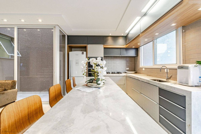 Imagem Sobrado com 3 Quartos à Venda, 380 m² em Centro - Piraquara Imagem Sobrado com 3 Quartos à Venda, 380 m² em Centro - Piraquara