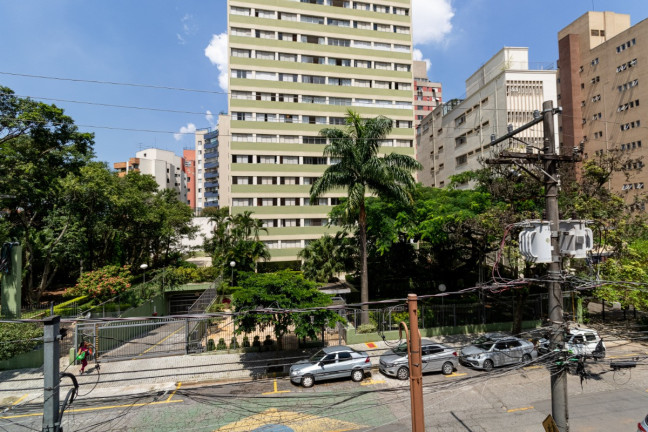 Imagem Casa com 2 Quartos à Venda, 143 m² em Cerqueira César - São Paulo
