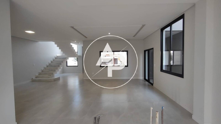 Imagem Casa de Condomínio com 3 Quartos à Venda, 305 m² em Colônia Dona Luíza - Ponta Grossa