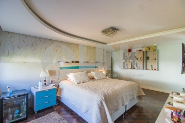 Imagem Imóvel com 4 Quartos à Venda, 446 m² em Jardim Carvalho - Porto Alegre Imagem Imóvel com 4 Quartos à Venda, 446 m² em Jardim Carvalho - Porto Alegre