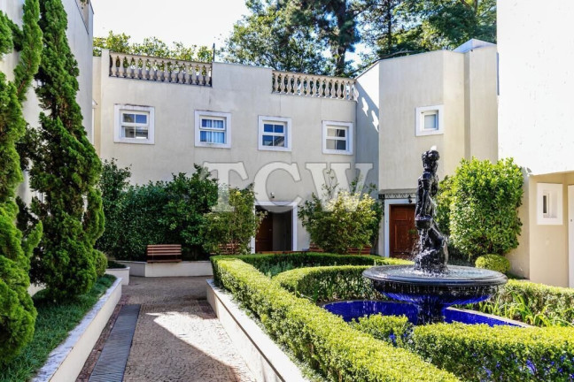 Casa de Condomínio com 4 Quartos à Venda, 550 m² em Jardim Petrópolis - São Paulo