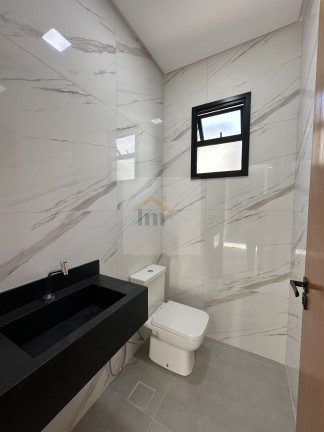 Imagem Casa com 3 Quartos à Venda, 190 m² em Setor Faiçalville - Goiânia Imagem Casa com 3 Quartos à Venda, 190 m² em Setor Faiçalville - Goiânia