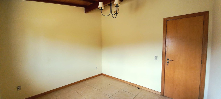 Imagem Imóvel com 3 Quartos à Venda, 112 m² em Várzea - Teresópolis Imagem Imóvel com 3 Quartos à Venda, 112 m² em Várzea - Teresópolis