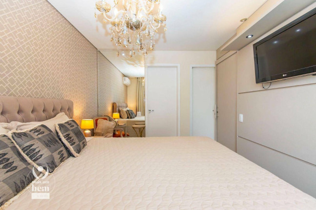 Imagem Sobrado com 3 Quartos à Venda, 160 m² em Xaxim - Curitiba