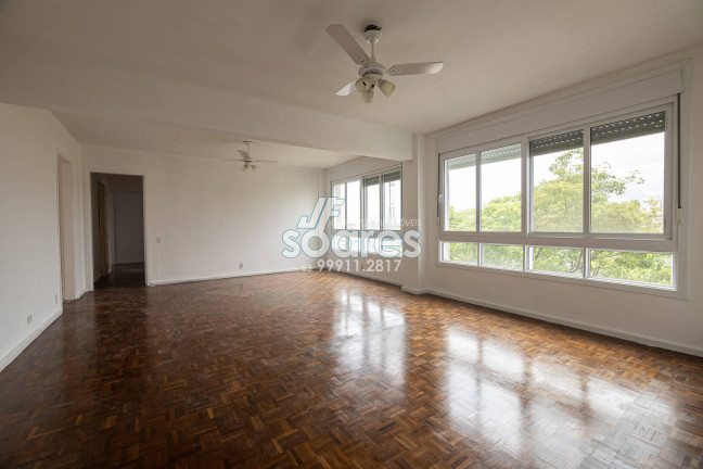 Apartamento com 3 Quartos à Venda, 136 m² em Centro - Pelotas