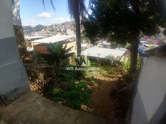 Imagem Casa com 3 Quartos à Venda, 234 m² Imagem Casa com 3 Quartos à Venda, 234 m²