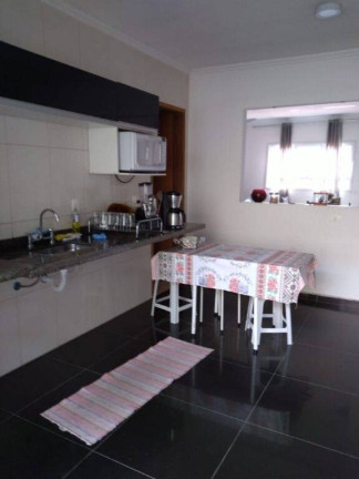 Imagem Casa com 3 Quartos à Venda, 161 m² em Vila São José - Taubaté Imagem Casa com 3 Quartos à Venda, 161 m² em Vila São José - Taubaté