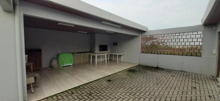 Imagem Casa com 4 Quartos à Venda, 188 m² em Centro - Xangri-la Imagem Casa com 4 Quartos à Venda, 188 m² em Centro - Xangri-la