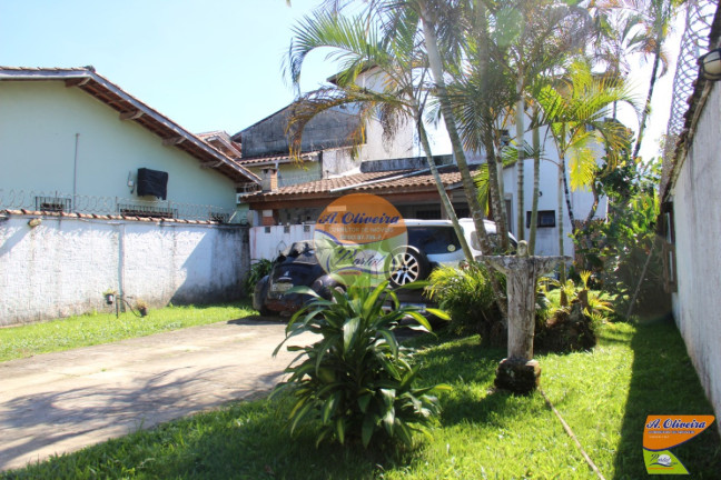 Imagem Casa com 3 Quartos à Venda, 250 m² em Centro - Ubatuba Imagem Casa com 3 Quartos à Venda, 250 m² em Centro - Ubatuba
