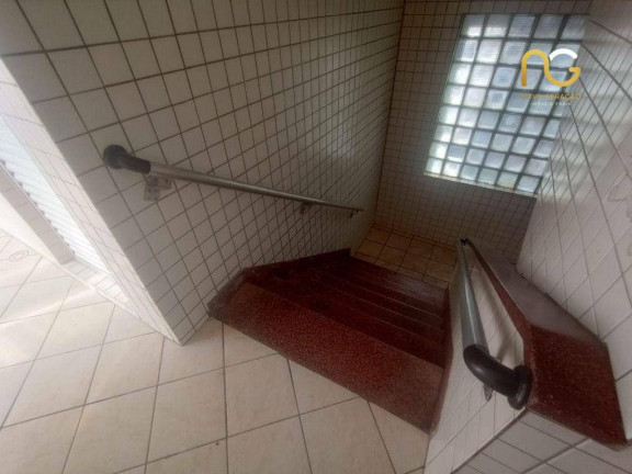 Imagem Kitnet com 1 Quarto à Venda, 32 m² em Vila Guilhermina - Praia Grande Imagem Kitnet com 1 Quarto à Venda, 32 m² em Vila Guilhermina - Praia Grande