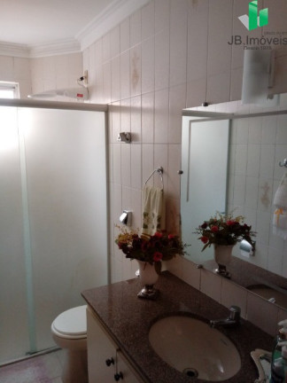 Imagem Imóvel com 3 Quartos à Venda, 94 m² em Centro - Montes Claros Imagem Imóvel com 3 Quartos à Venda, 94 m² em Centro - Montes Claros