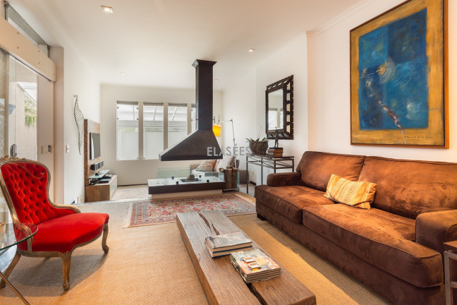 Imagem Casa com 3 Quartos à Venda, 260 m² em Jardim Paulistano - São Paulo Imagem Casa com 3 Quartos à Venda, 260 m² em Jardim Paulistano - São Paulo