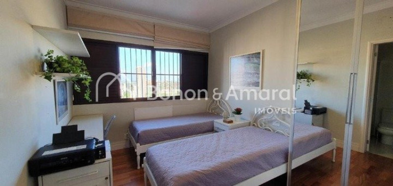 Imagem Apartamento com 3 Quartos à Venda, 215 m² em Cambuí - Campinas
