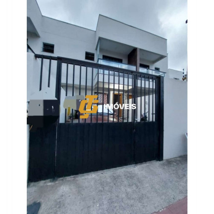 Sobrado com 2 Quartos à Venda, 75 m² em Santa Regina  - Camboriú