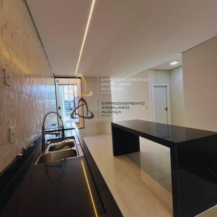 Imagem Casa com 4 Quartos à Venda, 400 m² em Setor Habitacional Vicente Pires - Brasília