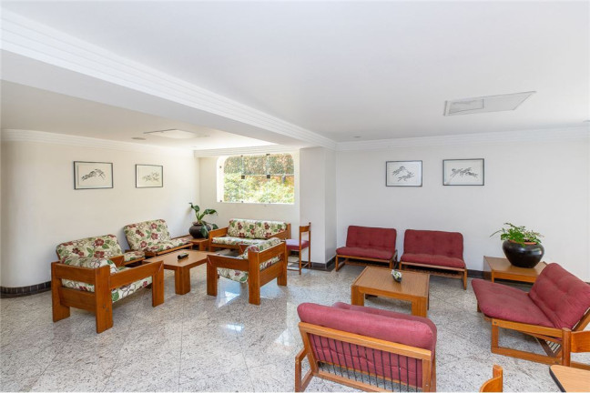Apartamento com 3 Quartos à Venda, 210 m² em Moema - São Paulo
