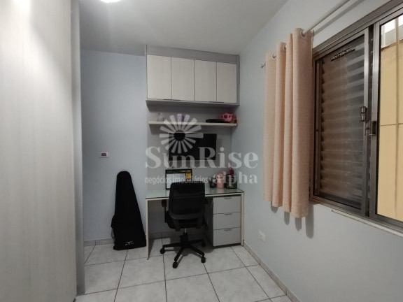 Imagem Casa com 3 Quartos à Venda, 204 m² em Jardim Elvira - Osasco Imagem Casa com 3 Quartos à Venda, 204 m² em Jardim Elvira - Osasco