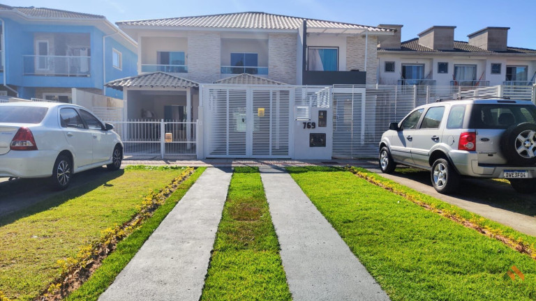 Casa com 3 Quartos à Venda, 132 m²