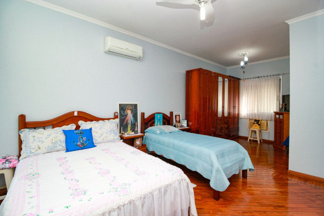 Imagem Casa com 4 Quartos à Venda, 575 m² em Encruzilhada - Santos Imagem Casa com 4 Quartos à Venda, 575 m² em Encruzilhada - Santos
