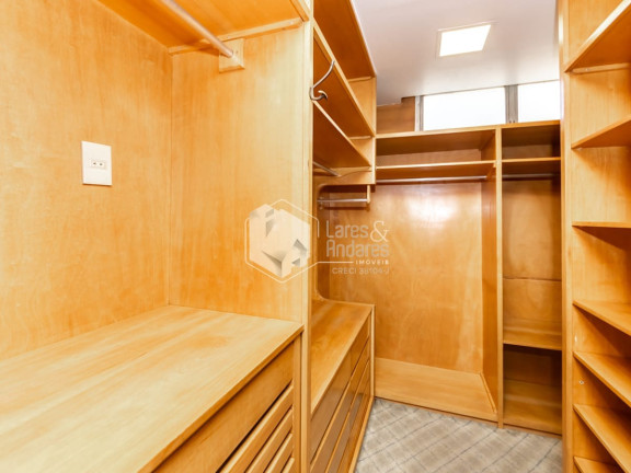 Apartamento com 3 Quartos à Venda, 217 m² em Jardim Europa - São Paulo