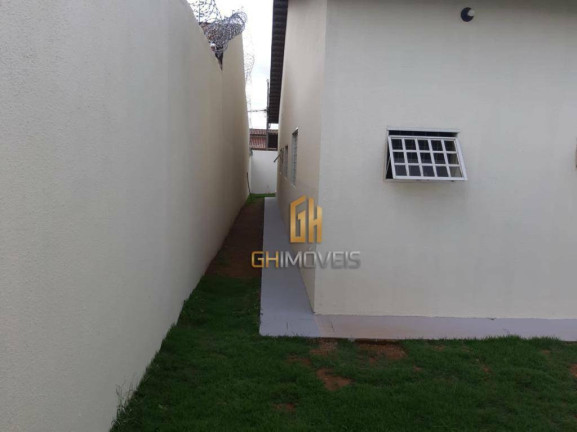 Imagem Casa com 3 Quartos à Venda, 223 m² em Setor Faiçalville - Goiânia Imagem Casa com 3 Quartos à Venda, 223 m² em Setor Faiçalville - Goiânia