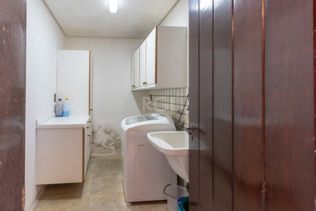 Imagem Imóvel com 4 Quartos à Venda, em Tristeza - Porto Alegre Imagem Imóvel com 4 Quartos à Venda, em Tristeza - Porto Alegre