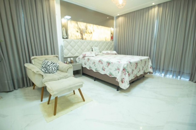 Imagem Casa com 4 Quartos à Venda, 250 m² em Bairro Cidade Alpha - Eusébio