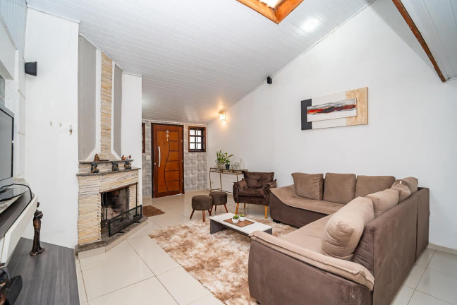 Imagem Casa com 3 Quartos à Venda, 179 m² em Santa Cândida - Curitiba Imagem Casa com 3 Quartos à Venda, 179 m² em Santa Cândida - Curitiba
