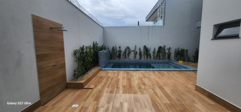 Imagem Casa com 5 Quartos à Venda, 340 m² em Chapada - Manaus Imagem Casa com 5 Quartos à Venda, 340 m² em Chapada - Manaus