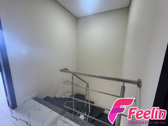 Imagem Casa com 2 Quartos à Venda, 117 m² em Campeche - Florianópolis Imagem Casa com 2 Quartos à Venda, 117 m² em Campeche - Florianópolis