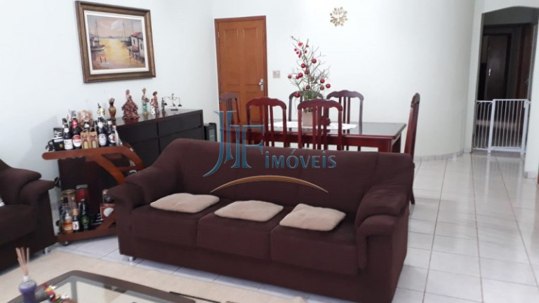 Imagem Casa com 4 Quartos à Venda, 230 m² em Lagoinha - Ribeirão Preto Imagem Casa com 4 Quartos à Venda, 230 m² em Lagoinha - Ribeirão Preto