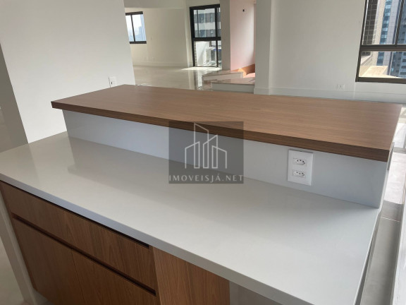 Imagem Apartamento com 4 Quartos à Venda, 280 m² em Alphaville - Barueri