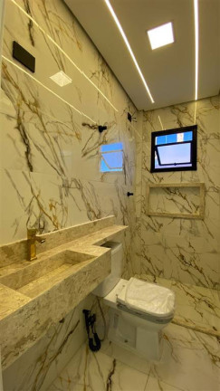 Imagem Sobrado com 3 Quartos à Venda, em Maracanã - Praia Grande Imagem Sobrado com 3 Quartos à Venda, em Maracanã - Praia Grande
