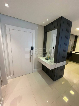 Imagem Apartamento com 3 Quartos à Venda, 127 m² em Centro - Balneário Camboriú Imagem Apartamento com 3 Quartos à Venda, 127 m² em Centro - Balneário Camboriú