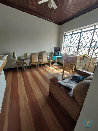 Imagem Casa com 2 Quartos à Venda, 140 m² em Centro - São Roque