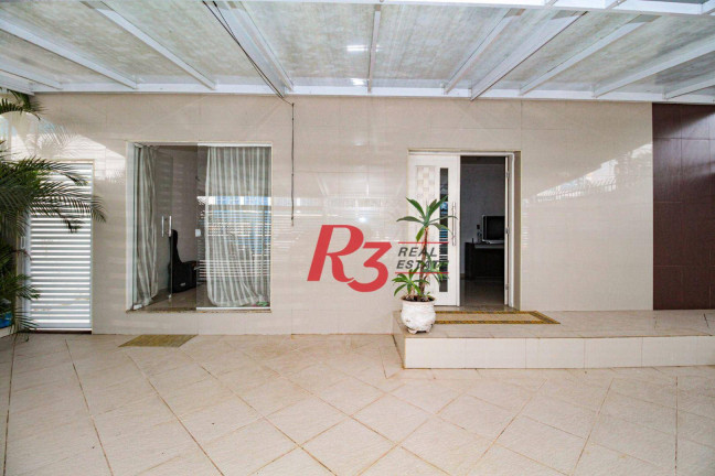 Imagem Casa com 4 Quartos à Venda ou Locação, 200 m² em Boqueirão - Santos Imagem Casa com 4 Quartos à Venda ou Locação, 200 m² em Boqueirão - Santos